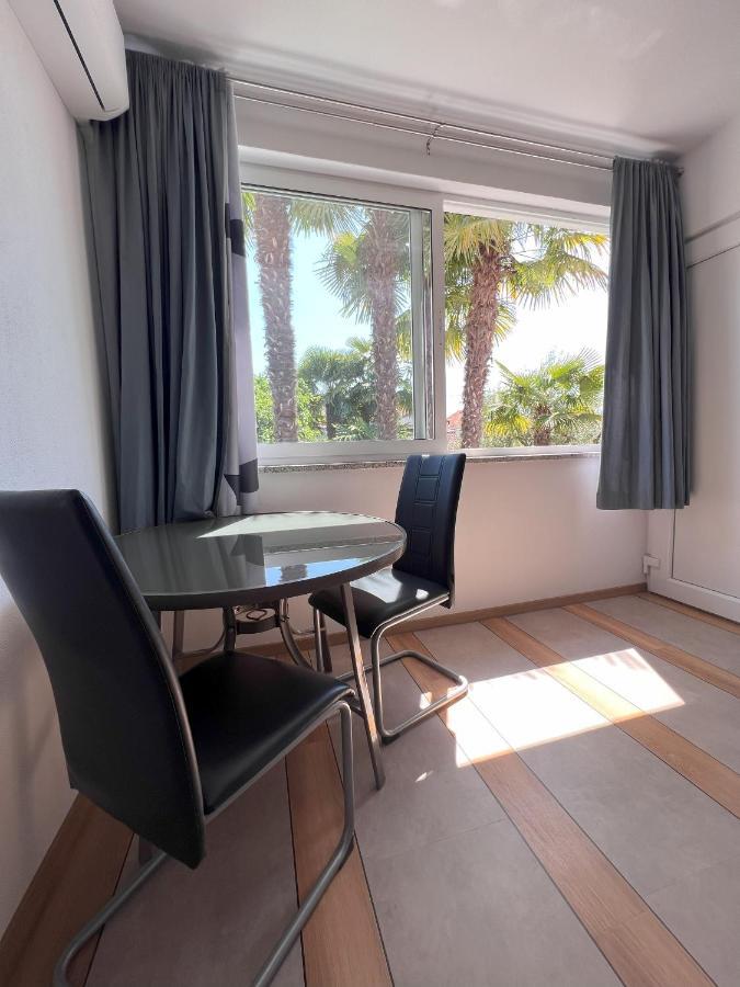 Apartmani Palme Funtana Exterior foto