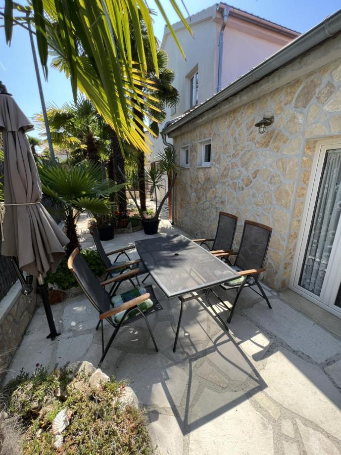 Apartmani Palme Funtana Exterior foto